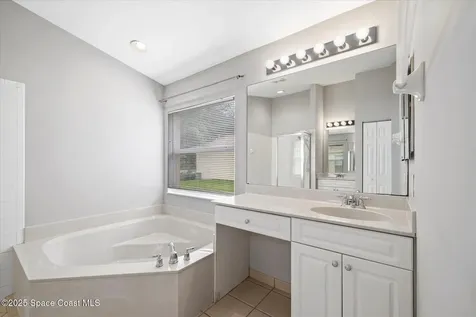 446 Lexington Avenue SW Vero Beach FL 32962