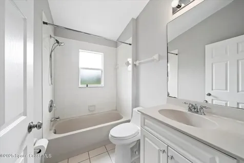 446 Lexington Avenue SW Vero Beach FL 32962