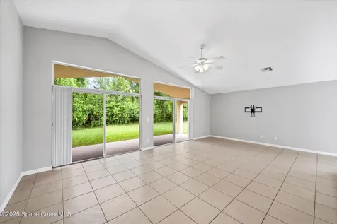 446 Lexington Avenue SW Vero Beach FL 32962
