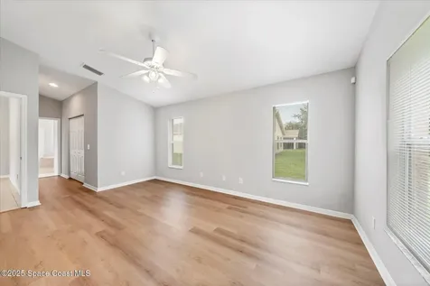 446 Lexington Avenue SW Vero Beach FL 32962