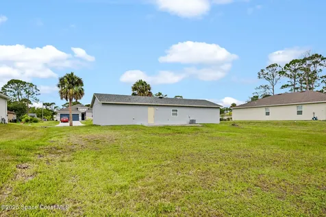 131 Carmelite Avenue NW Palm Bay FL 32907