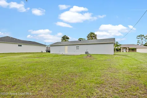 131 Carmelite Avenue NW Palm Bay FL 32907