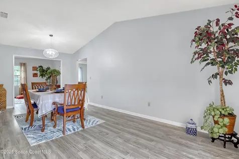 1637 Kanabec Avenue NW Palm Bay FL 32907