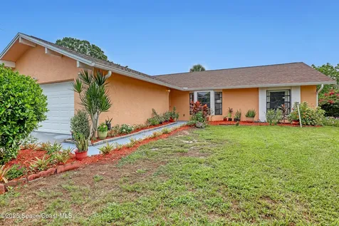 1637 Kanabec Avenue NW Palm Bay FL 32907
