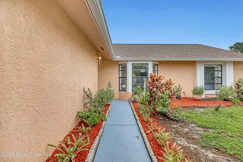 1637 Kanabec Avenue NW Palm Bay FL 32907