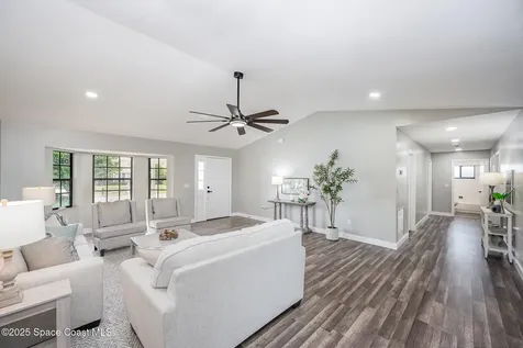 127 Friar Court Sebastian FL 32958