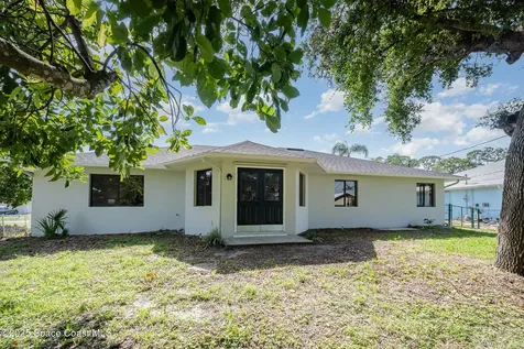 127 Friar Court Sebastian FL 32958