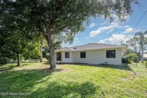 127 Friar Court Sebastian FL 32958