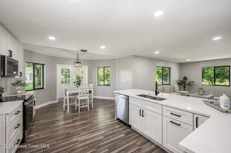127 Friar Court Sebastian FL 32958