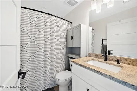 6190 Brabrook Avenue Grant FL 32949