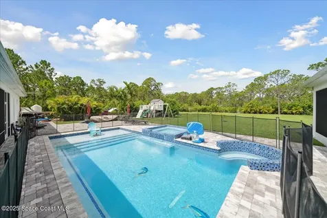 6190 Brabrook Avenue Grant FL 32949