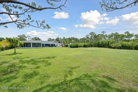 6190 Brabrook Avenue Grant FL 32949
