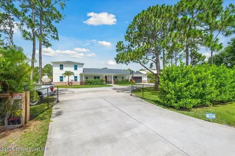 6190 Brabrook Avenue Grant FL 32949