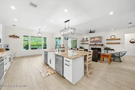 6190 Brabrook Avenue Grant FL 32949