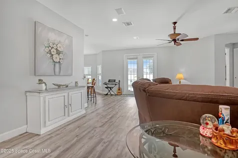 1007 Lamplighter Drive NW Palm Bay FL 32907