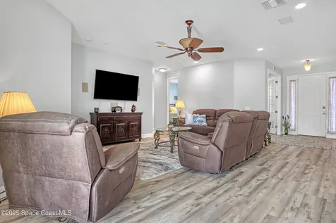1007 Lamplighter Drive NW Palm Bay FL 32907