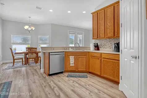1007 Lamplighter Drive NW Palm Bay FL 32907