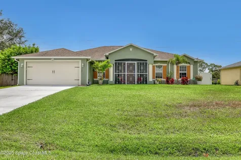 1007 Lamplighter Drive NW Palm Bay FL 32907
