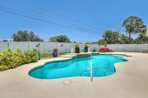 1007 Lamplighter Drive NW Palm Bay FL 32907