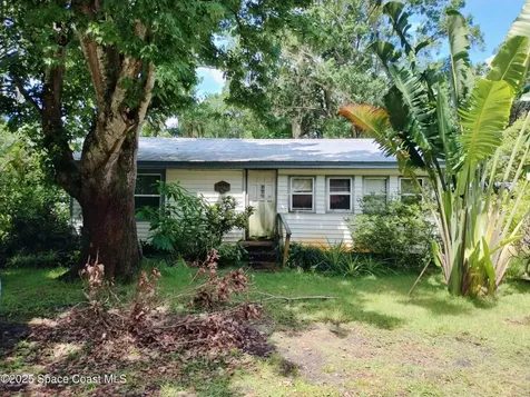 5640 Stamford Street Mims FL 32754
