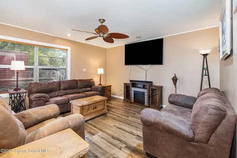 1213 Constantine Street Orlando FL 32825