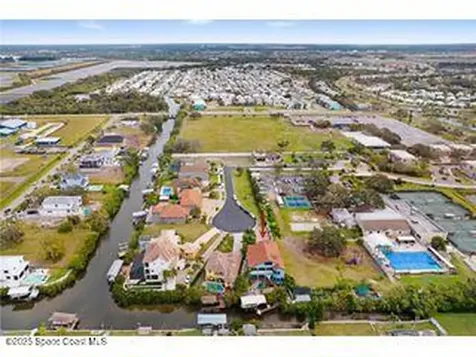 541 Treviso Drive Apollo Beach FL 33572
