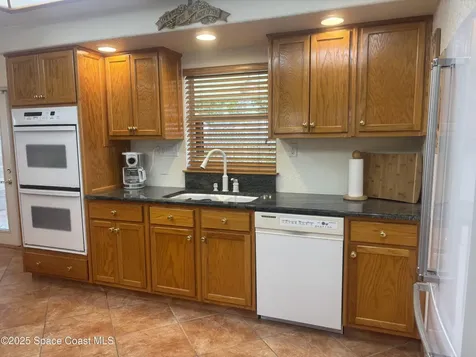 8632 Tarragon Drive Orlando FL 32825