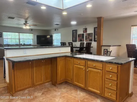 8632 Tarragon Drive Orlando FL 32825