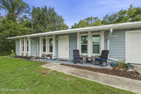 1456 Saxony Road SW Palm Bay FL 32908