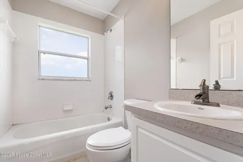 13206 Biscayne Drive Grand Island FL 32735