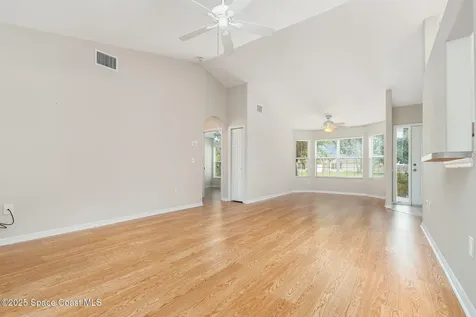 13206 Biscayne Drive Grand Island FL 32735