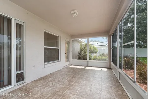 13206 Biscayne Drive Grand Island FL 32735