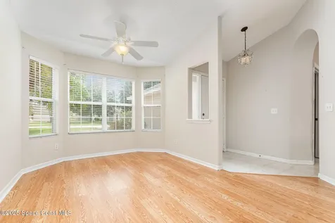13206 Biscayne Drive Grand Island FL 32735