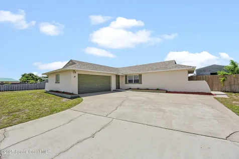1325 Johns Circle Merritt Island FL 32952