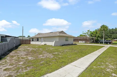 1325 Johns Circle Merritt Island FL 32952