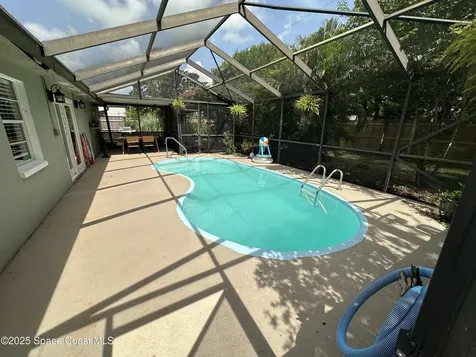 705 Hamm Street NW Palm Bay FL 32907