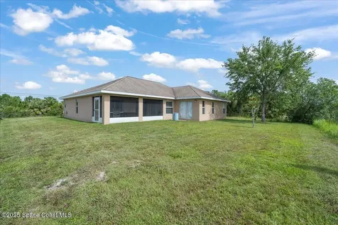 2933 Anjar Avenue SW Palm Bay FL 32908