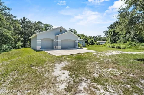 5680 Seminole Street Mims FL 32754