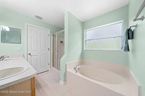 990 Sablon Street SE Palm Bay FL 32909