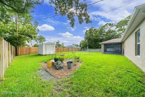 990 Sablon Street SE Palm Bay FL 32909