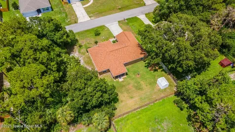 990 Sablon Street SE Palm Bay FL 32909