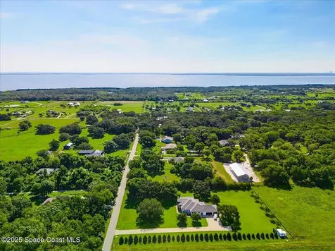 3345 Carter Road Mims FL 32754