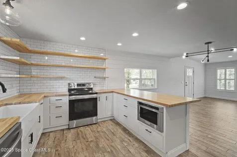 1668 Oceana Drive Merritt Island FL 32952