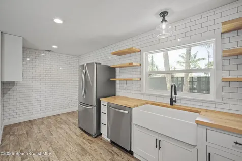 1668 Oceana Drive Merritt Island FL 32952