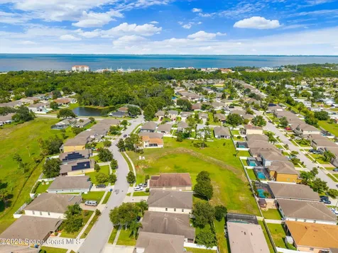 145 Breakaway Trail Titusville FL 32780