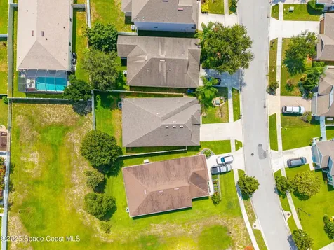145 Breakaway Trail Titusville FL 32780