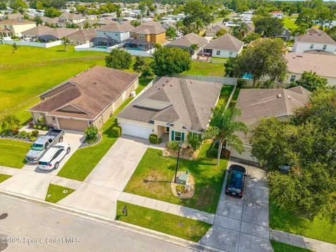 145 Breakaway Trail Titusville FL 32780
