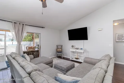 1541 Republic Street SE Palm Bay FL 32909