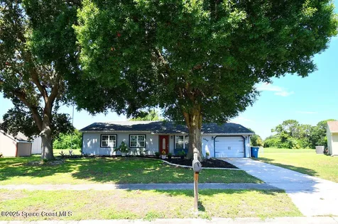 1410 Carr Circle NE Palm Bay FL 32905