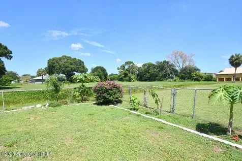 1410 Carr Circle NE Palm Bay FL 32905